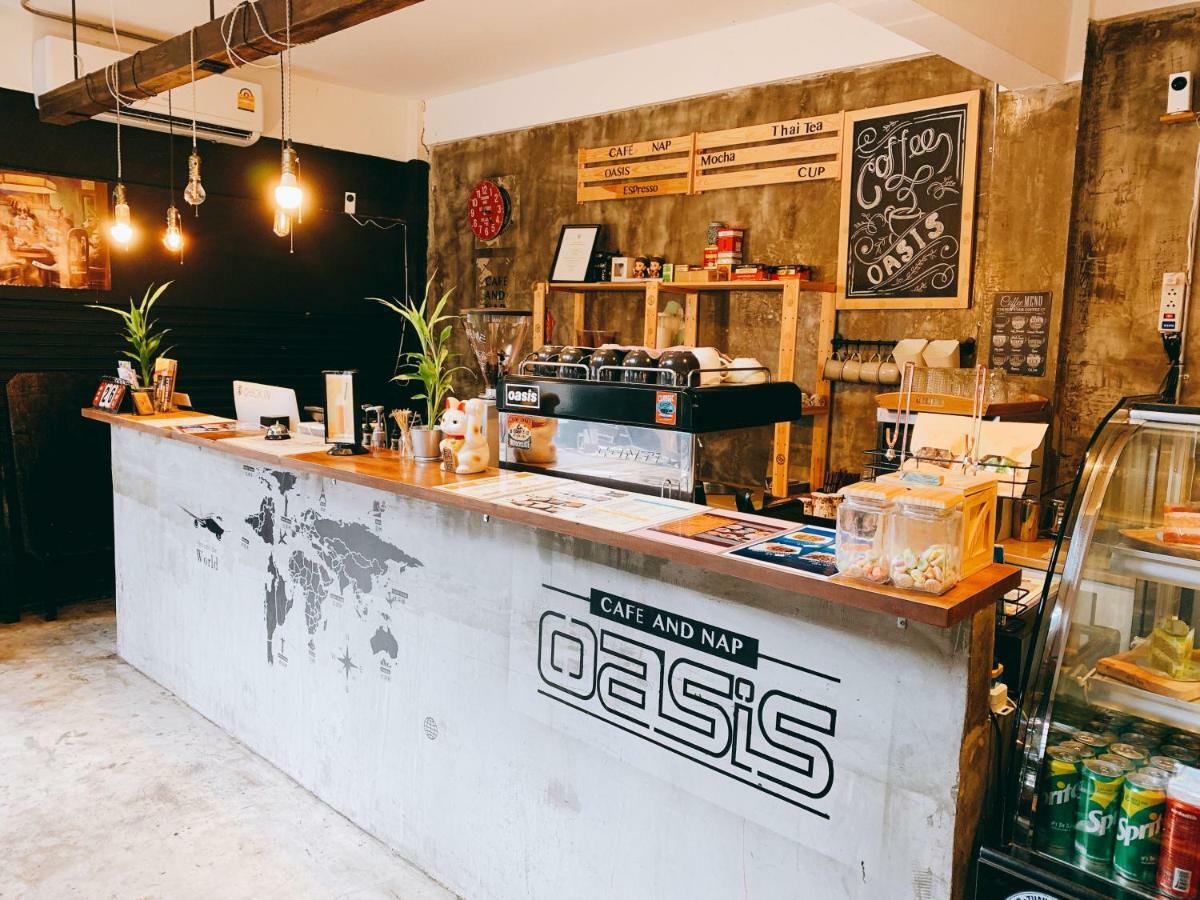 방콕 Oasis Cafe And Nap 호스텔 외부 사진