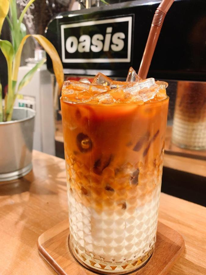 방콕 Oasis Cafe And Nap 호스텔 외부 사진