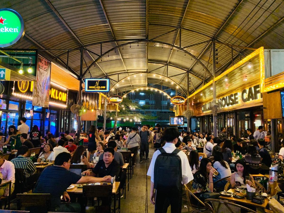 방콕 Oasis Cafe And Nap 호스텔 외부 사진